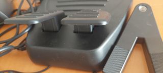 Volante Thrustmaster Ferrari Universal Challenge