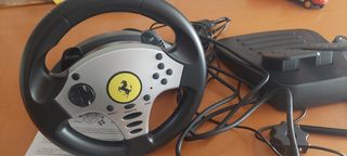 Volante Thrustmaster Ferrari Universal Challenge