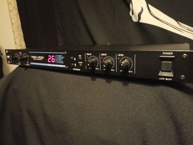 Reverb Multiefectos Yamaha Rev100