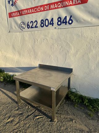 Mesa auxiliar acero