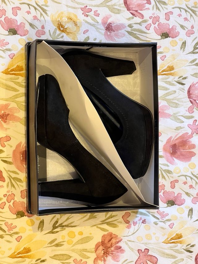 Tacones salón negro cono terciopelo Prima Donna