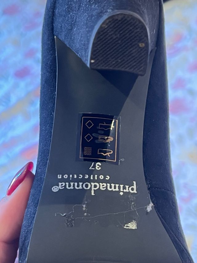 Tacones salón negro cono terciopelo Prima Donna