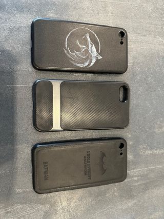 Iphone SE 2020 + 3 carcasas