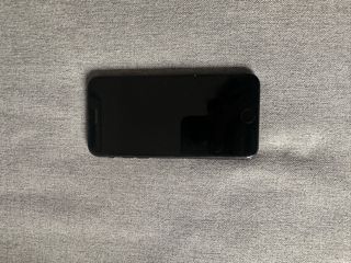 Iphone SE 2020 + 3 carcasas
