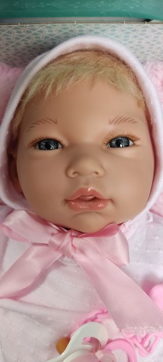 Muñeca Guca Reborn con pelo natural