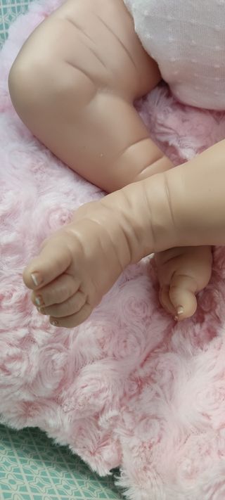 Muñeca Guca Reborn con pelo natural