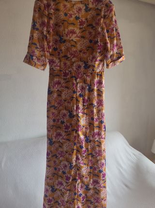 Kimono color mostaza. 