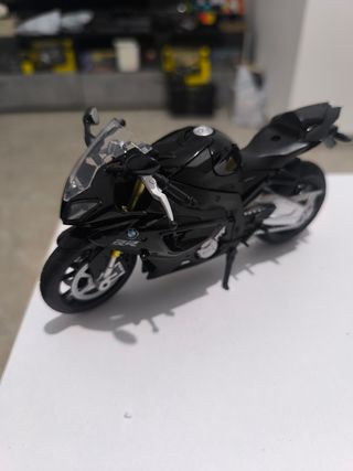 BMW S1000RR 2012 a escala 1/12