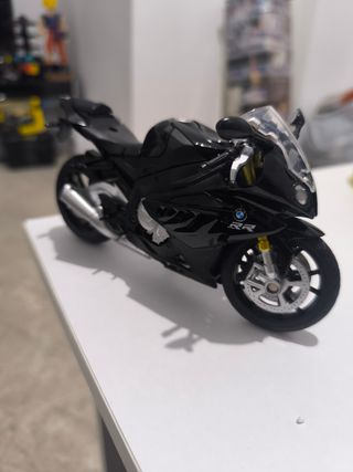 BMW S1000RR 2012 a escala 1/12