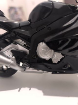 BMW S1000RR 2012 a escala 1/12