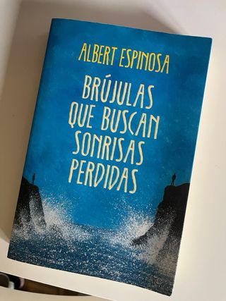 Brújulas que buscan sonrisas perdidas 