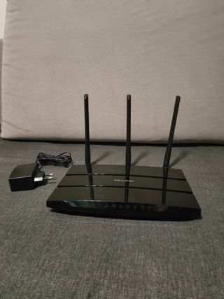 Modem Router Gigabit ADSL2+ Wireless N 300Mbps USB
