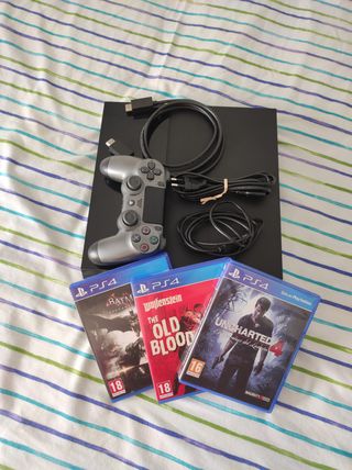 PS4 + 3 Juegos