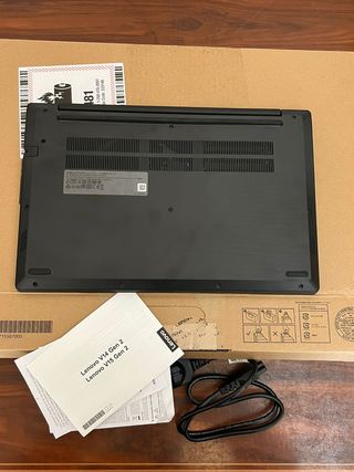 Portátil Lenovo V15 G2 IJL 256GB 15.6 FHD Nuevo