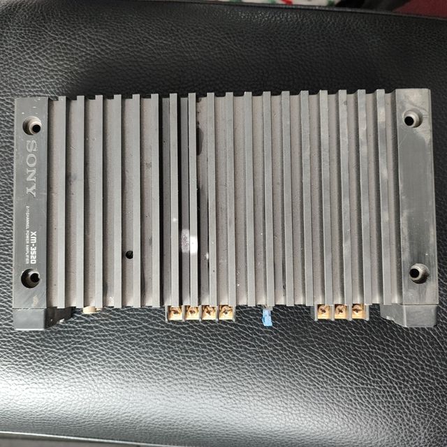Amplificatore auto sony xm 3520