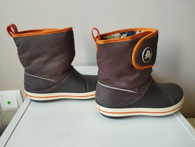 Botas nieve Crocs niño. Talla C11 (28/29