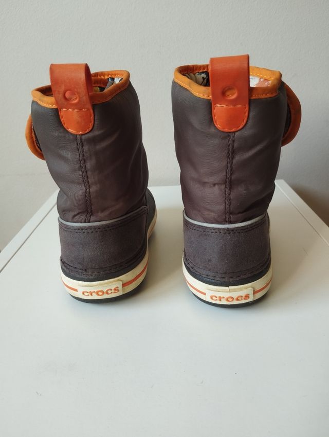 Botas nieve Crocs niño. Talla C11 (28/29