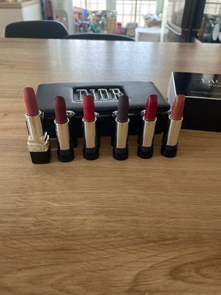 Neceser Dior. Barra de labios con 5 cargadores