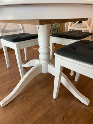 Mesa y 4 sillas de ikea !! Rebajado!!