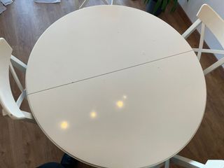 Mesa y 4 sillas de ikea !! Rebajado!!
