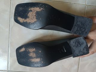 Scarpe grigie con tacco