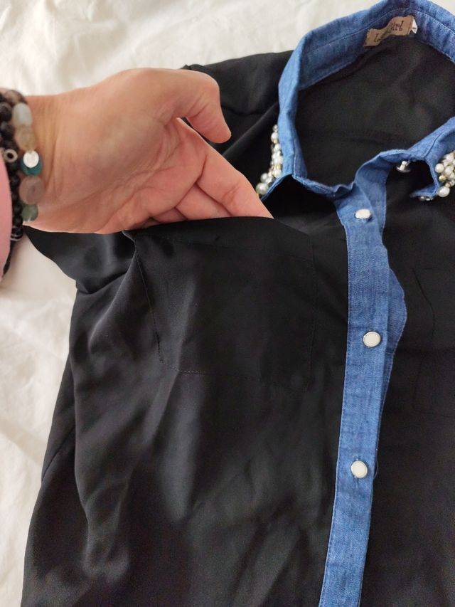 Blusa negra gasa y perlas t/XL