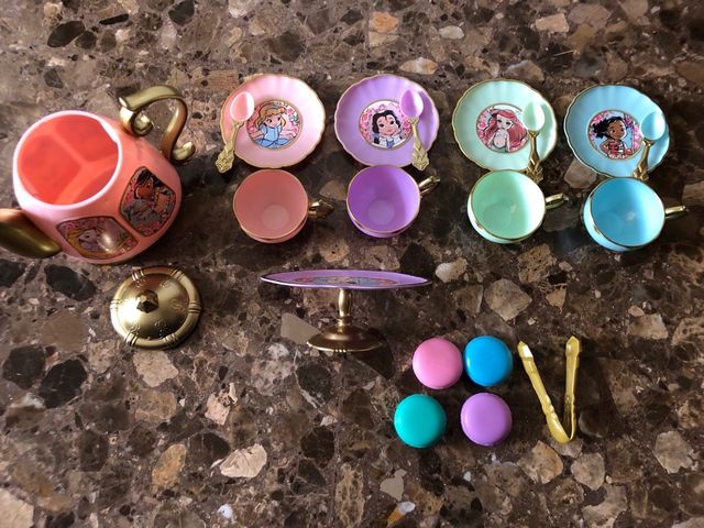 juego de te Animators Disney store