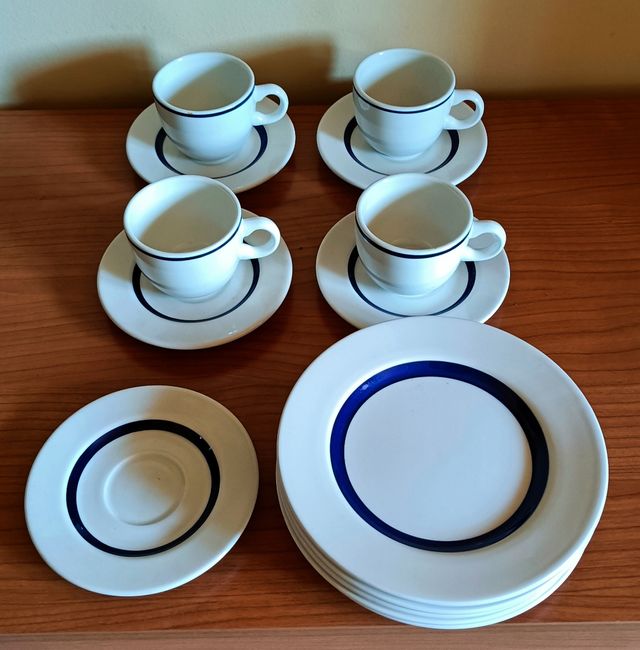 Juego de platos y tazas cerámica