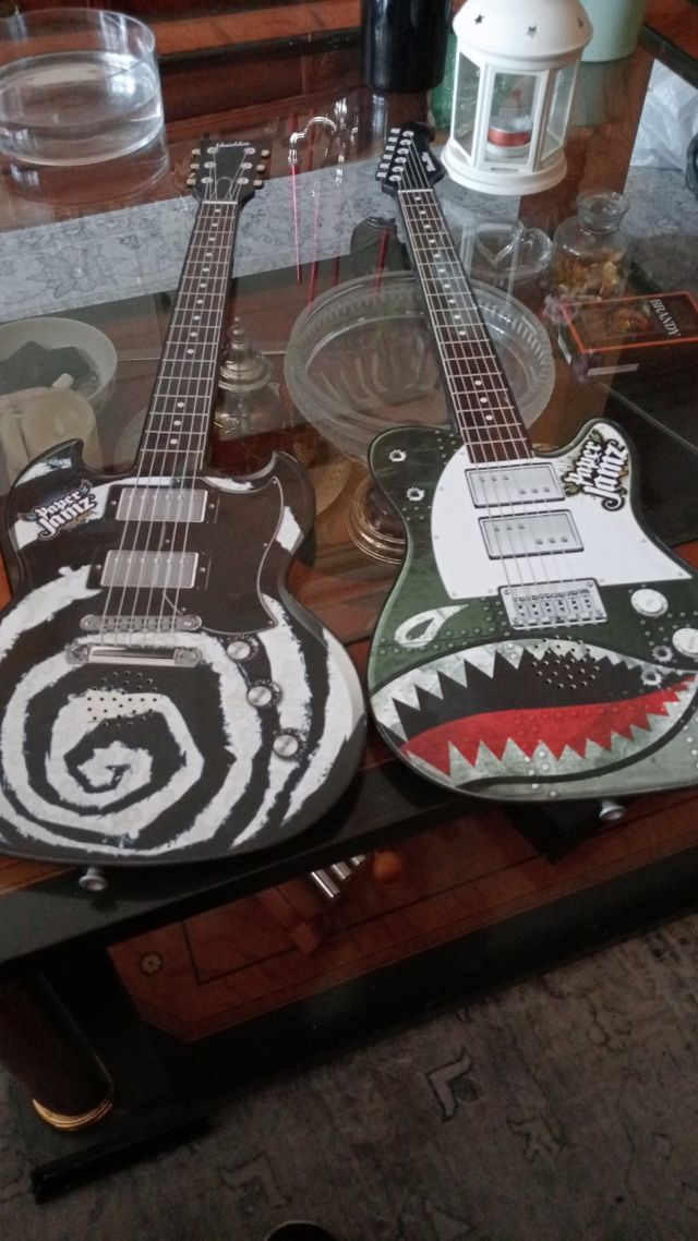 Guitarra paper jamz