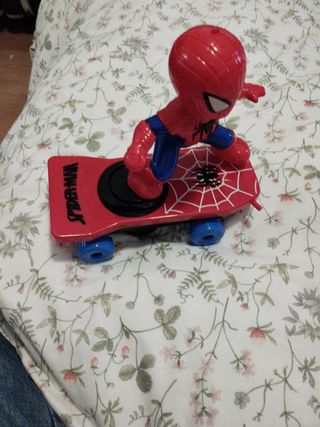 Juguete Spiderman pequeño