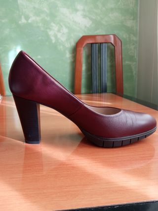 Tacones Granates Wonders Talla 37