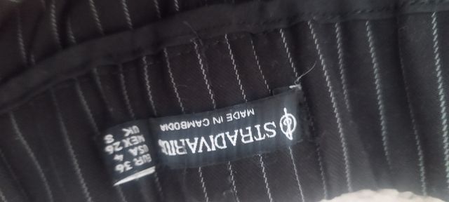 Pantalón oficina. Talla 36. Stradivarius