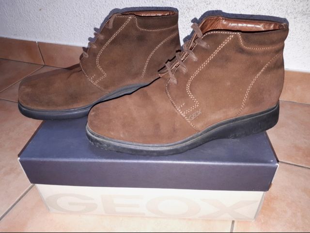 Scarponcini scamosciati n. 39 Geox