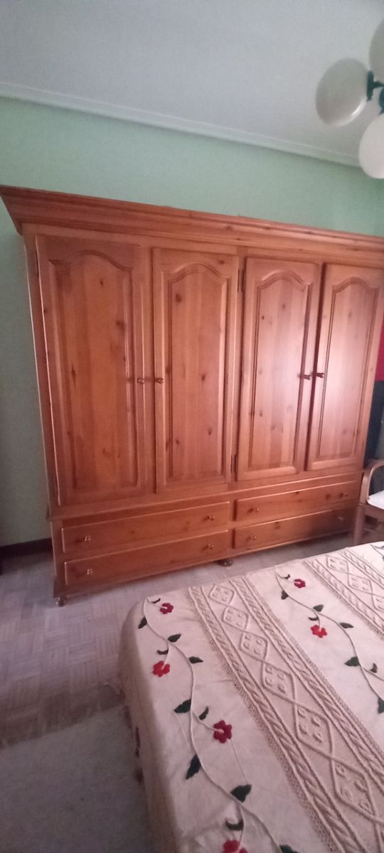 Camera doppia in pino massiccio