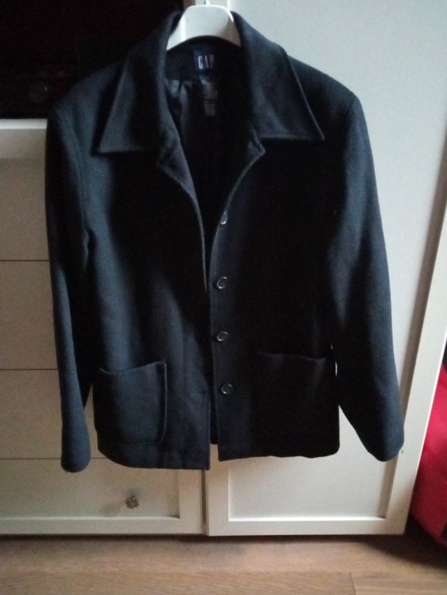 Giacca donna invernale con il bottoni.