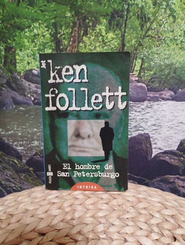 Lote de novelas de Ken Follet.