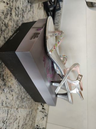 Sandalias plateadas 40