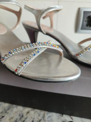 Sandalias plateadas 40
