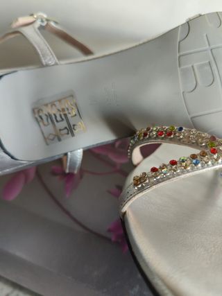 Sandalias plateadas 40