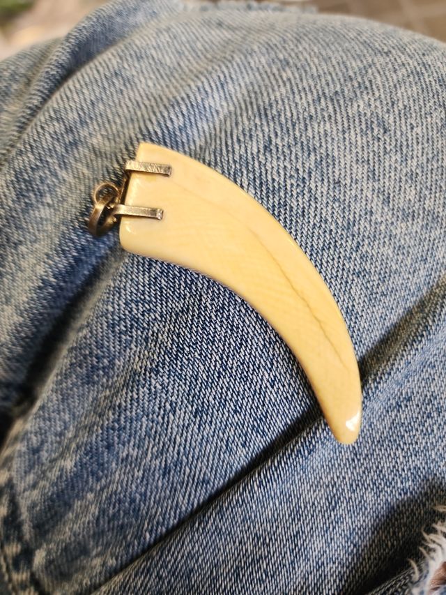 Hermoso colgante vintage marfil y plata 