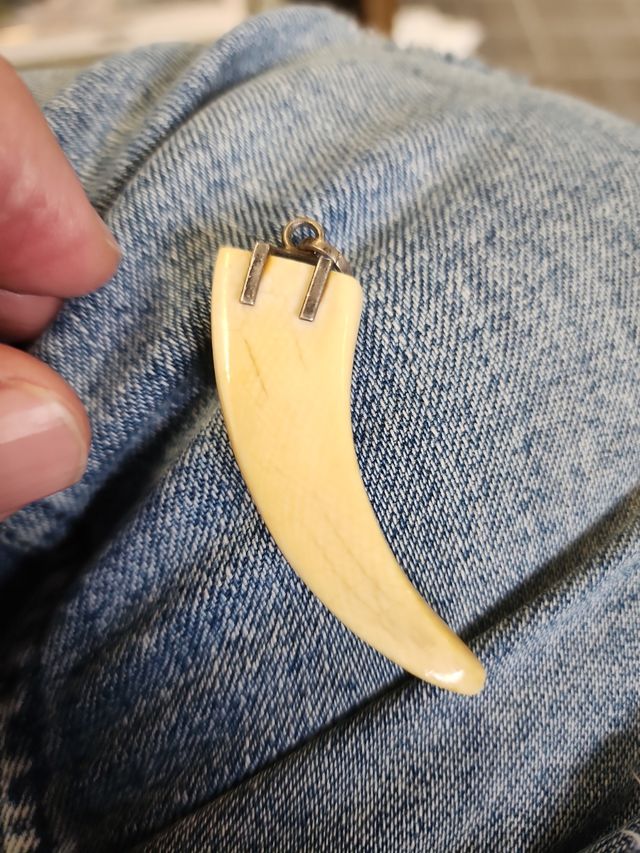 Hermoso colgante vintage marfil y plata 