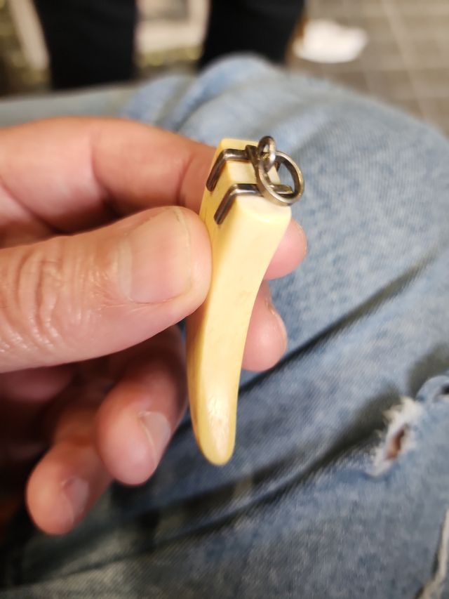 Hermoso colgante vintage marfil y plata 