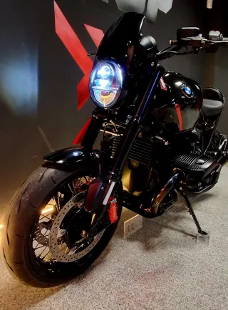 BMW R NineT