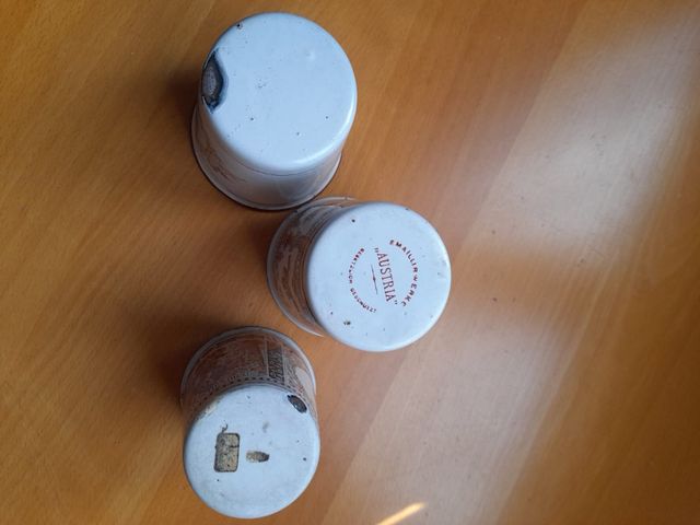 Coppe in metallo smaltato 