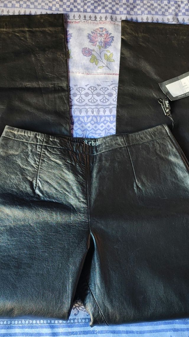 Pantalón piel Rebu nuevo