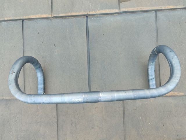 Manillar carretera tubo 25,4
