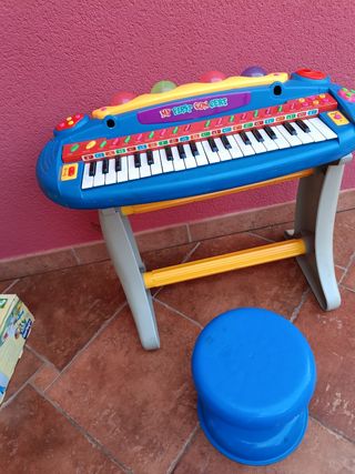 Pianola per bambini vintage