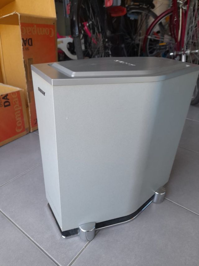 Sony Basso SS - WS500