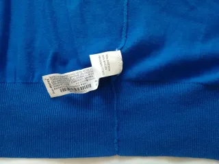 Chaqueta azul mujer Zara.