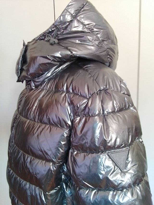 Abrigo Guess Nuevo L-XL